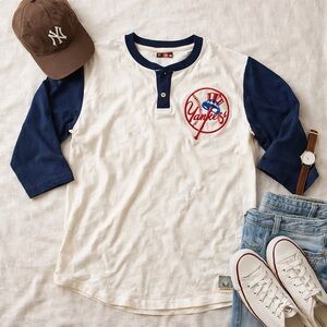 Mitchell & Ness Yankees Retro Henley | Cooperstown MLB Icon Tee XL
